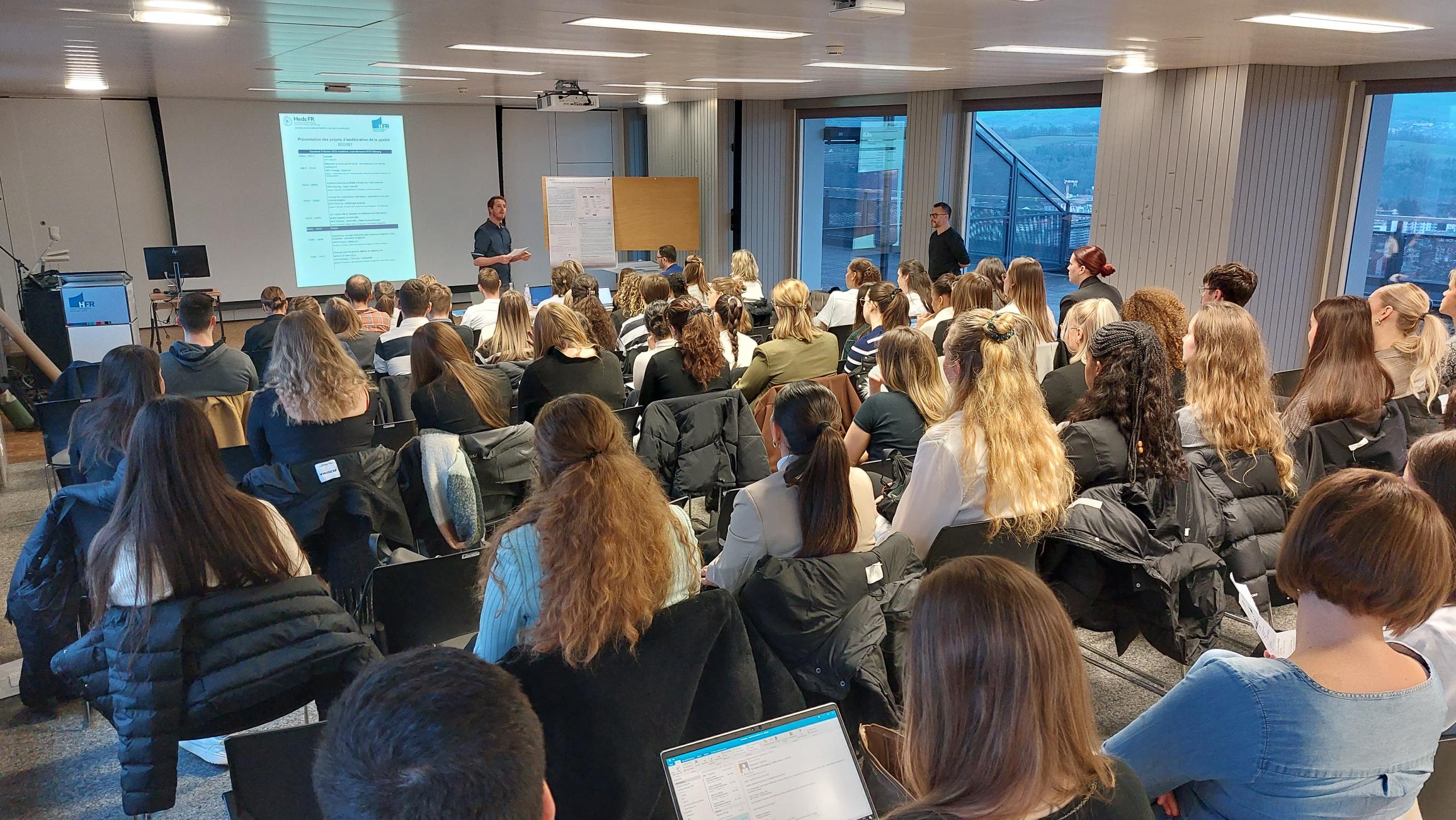 Se rapprocher des préoccupations cliniques issues du monde professionnel